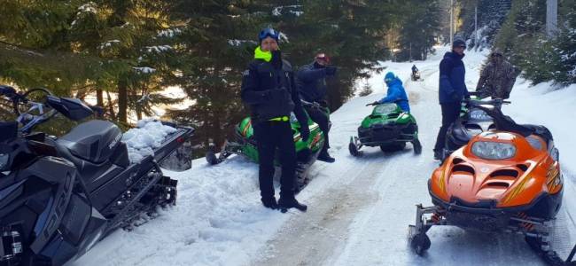 Gyimesek felfedezése motoros szánon