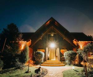 Rustic Wood Villa, photo 3 of 22