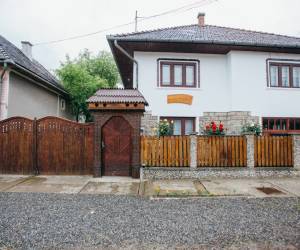 Gyöngyvirág Vendégház