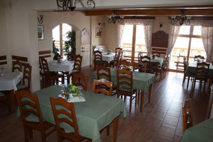 Kárpátia Panzió és Étterem