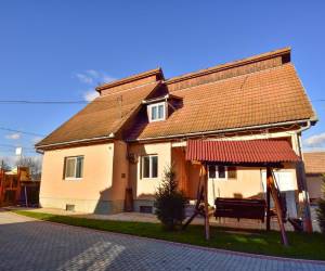 Gyöngyvirág Panzió, photo 2 of 18