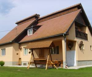 Gyöngyvirág Panzió