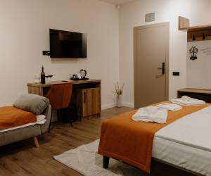 Arbor Hotel, photo 3 of 12