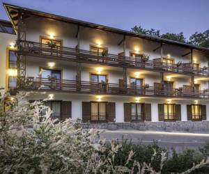 Hotel Szeifert, photo 2 of 43
