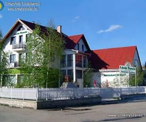 Lázár Panzió és Vendéglő, photo 2 of 16