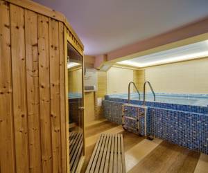 Hotel Ambient, photo 2 of 73