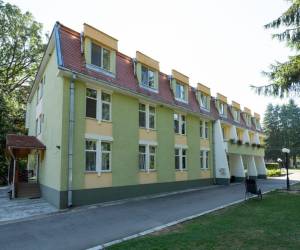 Education Center Árkos