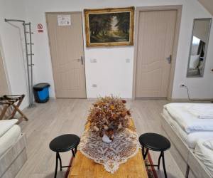 Gazdaságos négyágyas szoba – 28 m²-es, praktikus családi szoba