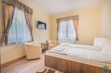 Szoba kétszemélyes ággyal – Saját fürdőszobával, privát szaunával