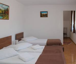 1. számú apartman (2 hálószoba, konyha, 2 fürdőszoba)