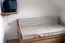 1 kihúzhatóágyas + 2 szimpla ágy