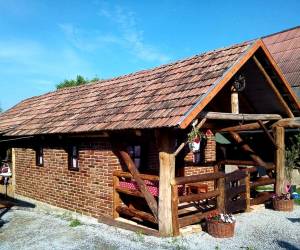 Lilli rustic house