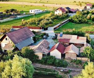 Lilli rustic house
