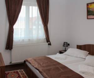 2. számú apartman (2 hálószoba, konyha, 1 fürdőszoba)