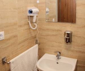 2. számú apartman (2 hálószoba, konyha, 1 fürdőszoba)
