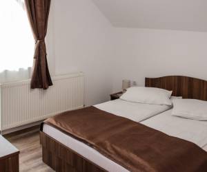 3. számú apartman (2 hálószoba, konyha, 1 fürdőszoba)