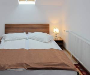 4. számú apartman (2 hálószoba, konyha, 1 fürdőszoba)