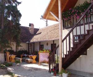 Négyágyas szoba (pótágyazható)