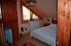 Kétágyas szoba (pótágyazható)