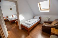 Háromfős szoba – Családbarát megoldás