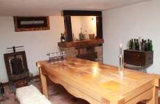 Szoba kétszemélyes ággyal