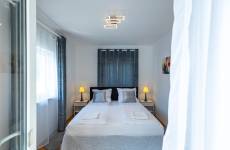 Cedrus szoba – teraszkapcsolatos, világos pihenőtér