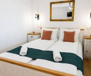 Standard apartman saját fürdővel és konyhasarokkal