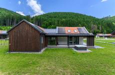 Villa – skandináv stílusú erdei pihenőház