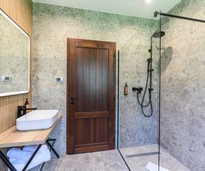 Villa – skandináv stílusú erdei pihenőház