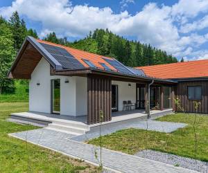 Villa jakuzzival – privát wellnessélmény az erdő szélén