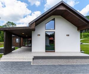 Villa jakuzzival – privát wellnessélmény az erdő szélén