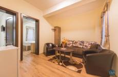 Két hálószobás apartman – Tágas, földszinti lakrész privát szaunával