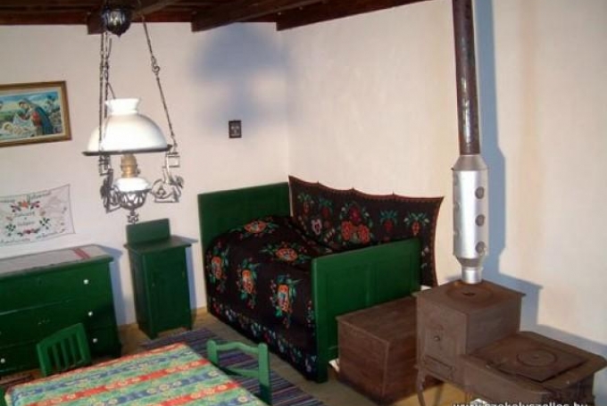 Five-bedded room