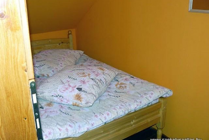 Double room  + 1 single bed